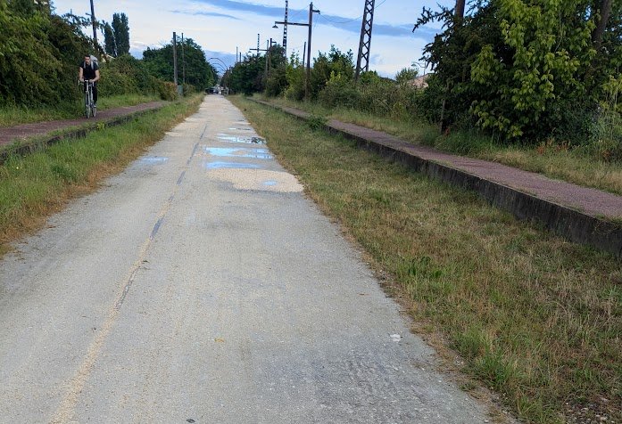 Ne plus utiliser le stabilisé et le béton pour les trottoirs et pistes cyclables